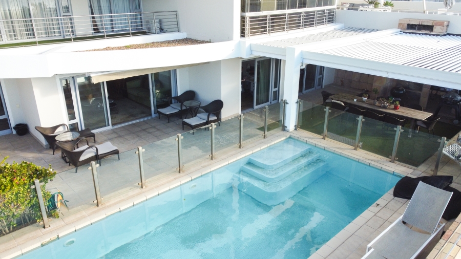 To Let 4 Bedroom Property for Rent in Mouille Point Western Cape
